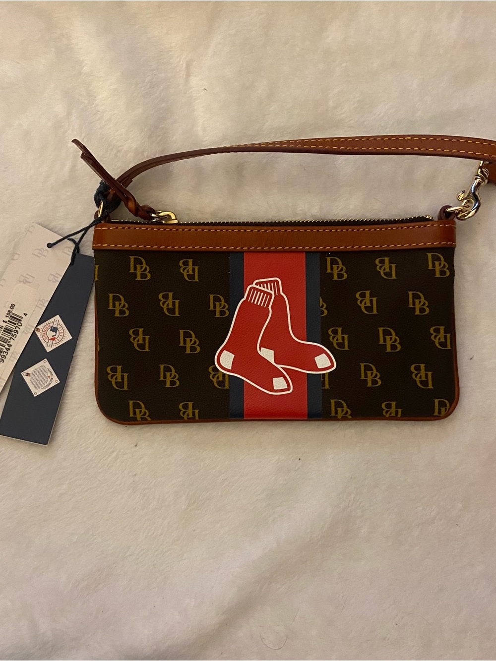 NWT Dooney & Bourke Boston Red Sox Wristlet